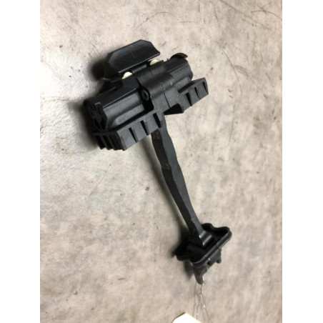 Tirant de porte avant droit VOLKSWAGEN POLO 6 PHASE 1 d’occasion