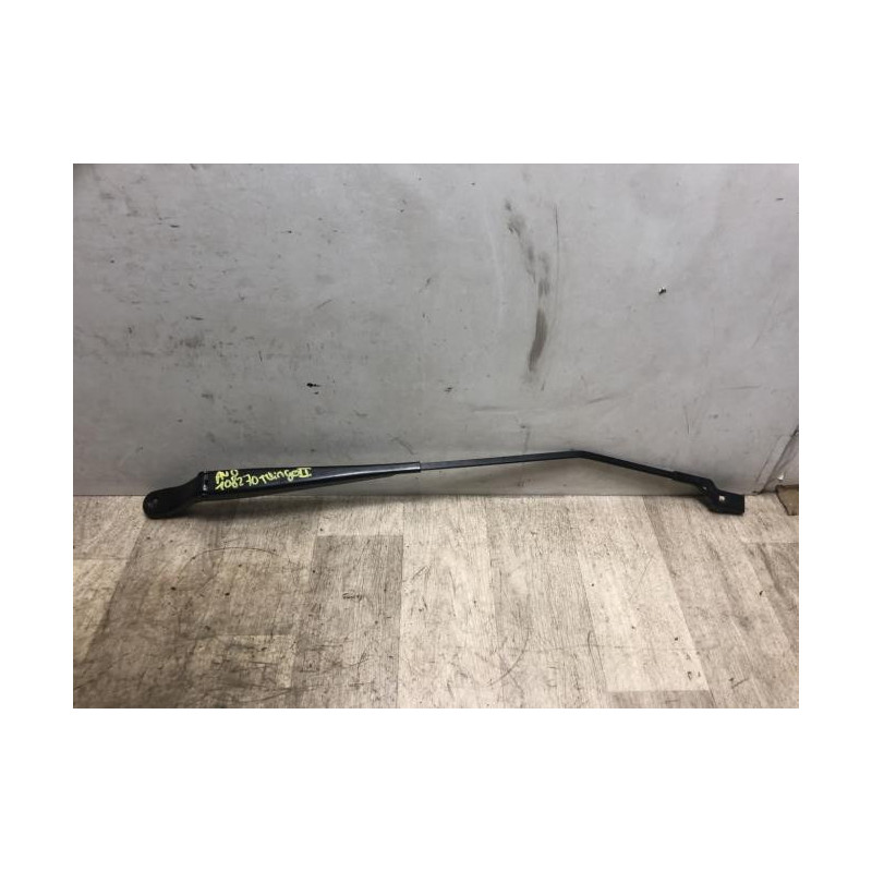 Bras essuie glace avant droit RENAULT TWINGO 2 PHASE 2 d’occasion