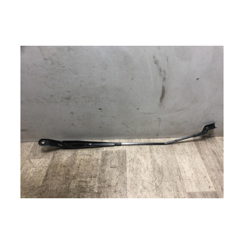 Bras essuie glace avant droit RENAULT TWINGO 2 PHASE 2 d’occasion