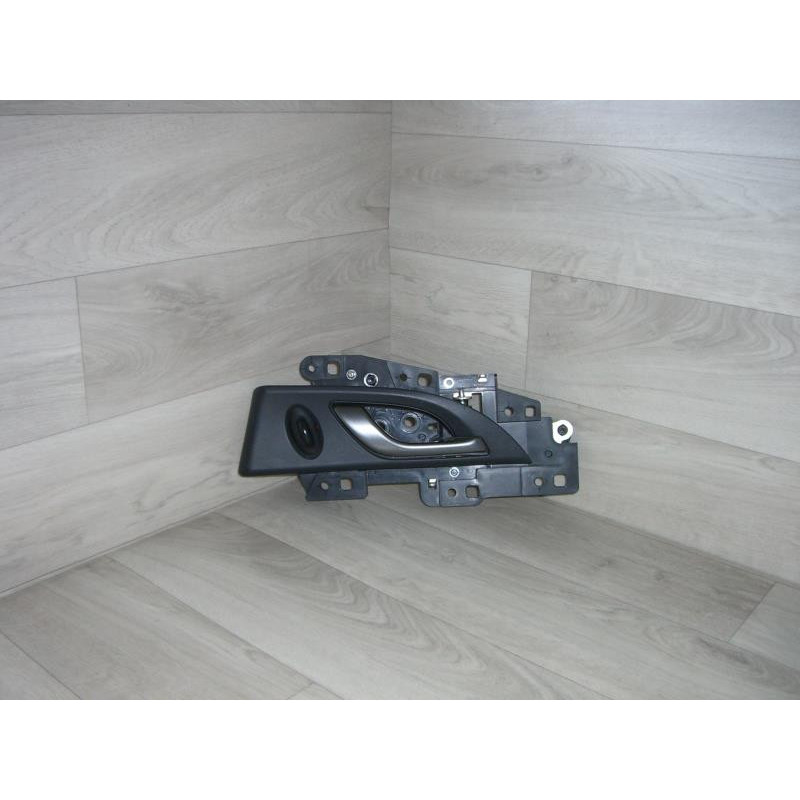 Poignee interieur arriere droit HONDA CIVIC 7 PHASE 1 d’occasion