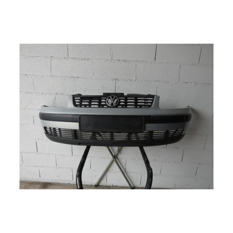 Pare choc avant VOLKSWAGEN PASSAT 4 PHASE 1 d’occasion