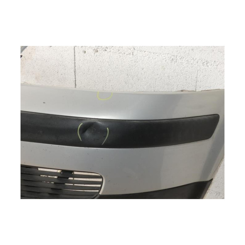 Pare choc avant VOLKSWAGEN PASSAT 4 PHASE 1 d’occasion
