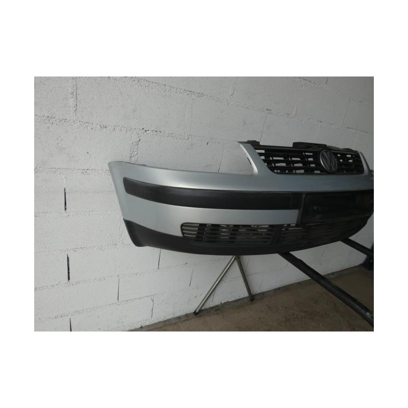 Pare choc avant VOLKSWAGEN PASSAT 4 PHASE 1 d’occasion