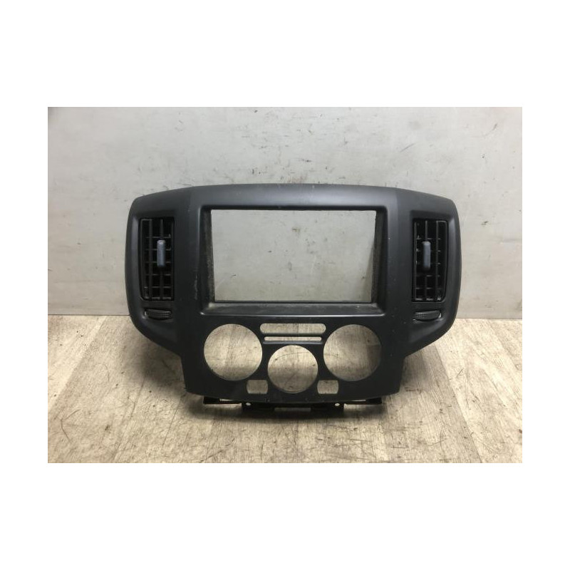 Facade autoradio NISSAN NV200 d’occasion