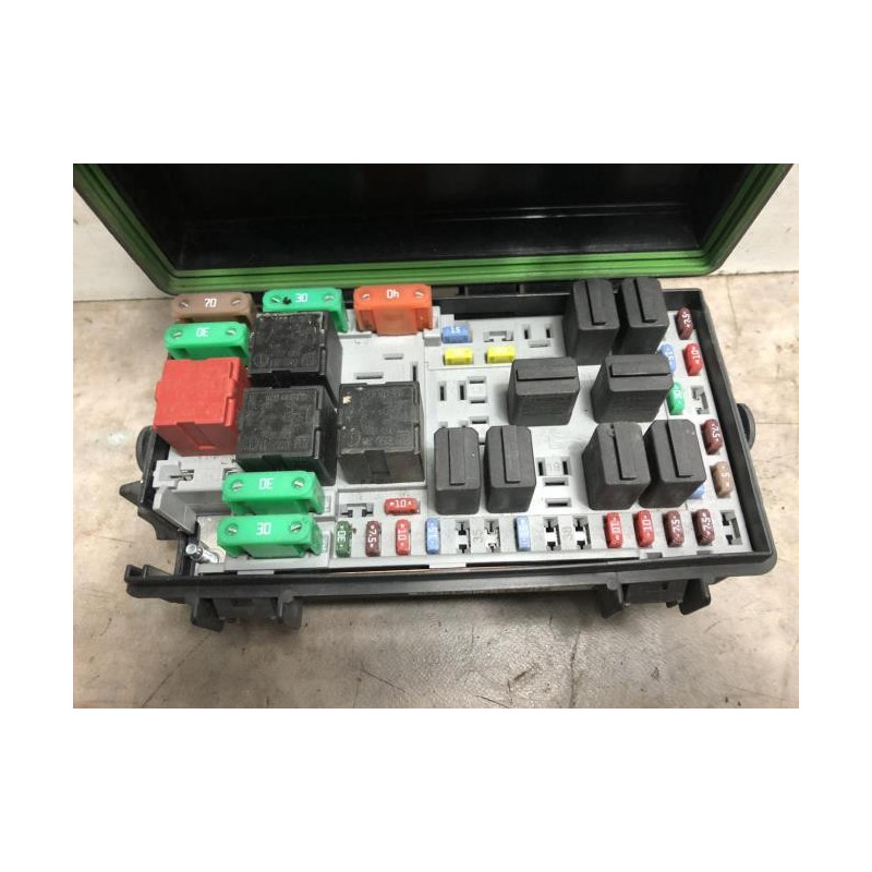 Boitier servitude moteur (BSM) OPEL CORSA D PHASE 1 d’occasion