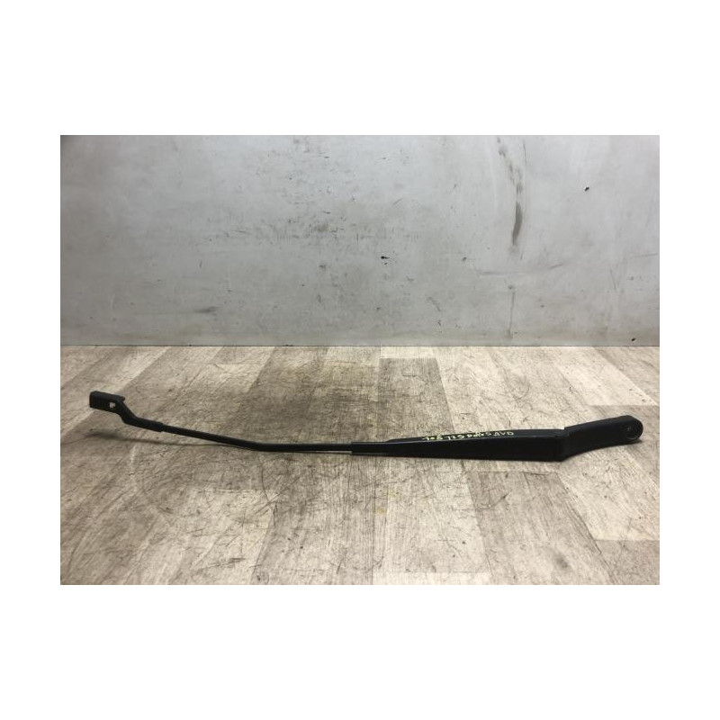 Bras essuie glace avant droit VOLKSWAGEN POLO 5 PHASE 1 d’occasion