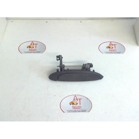 Poignee porte avant droit RENAULT CLIO II PHASE 2 d’occasion