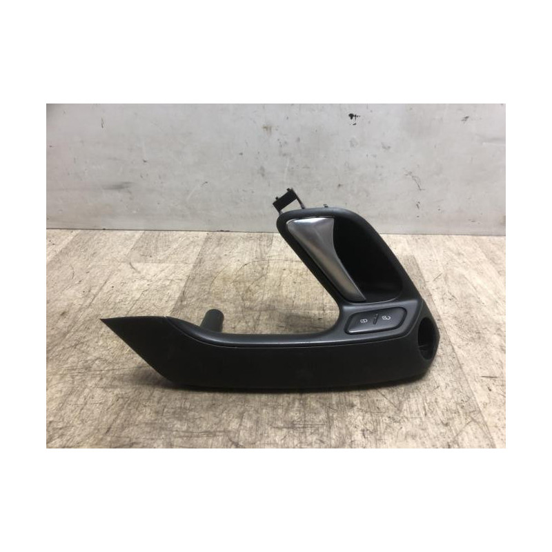 Poignee interieur avant gauche VOLKSWAGEN POLO 5 PHASE 1 d’occasion