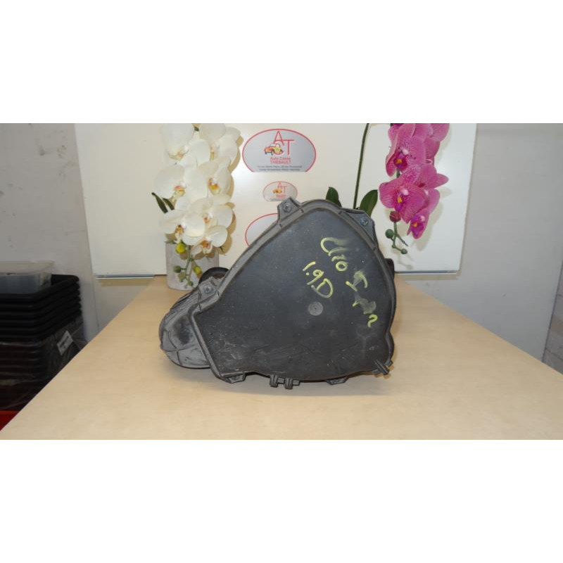 Boitier filtre a air RENAULT CLIO 1 PH2 BERLINE CHIPIE d’occasion
