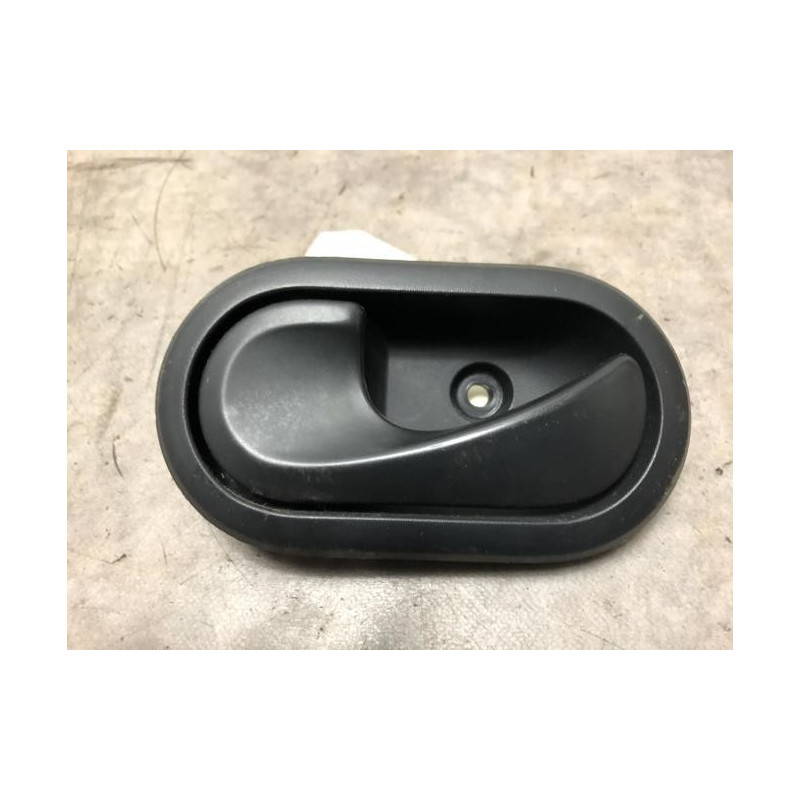 Poignee interieur avant gauche DACIA SANDERO 1 d’occasion