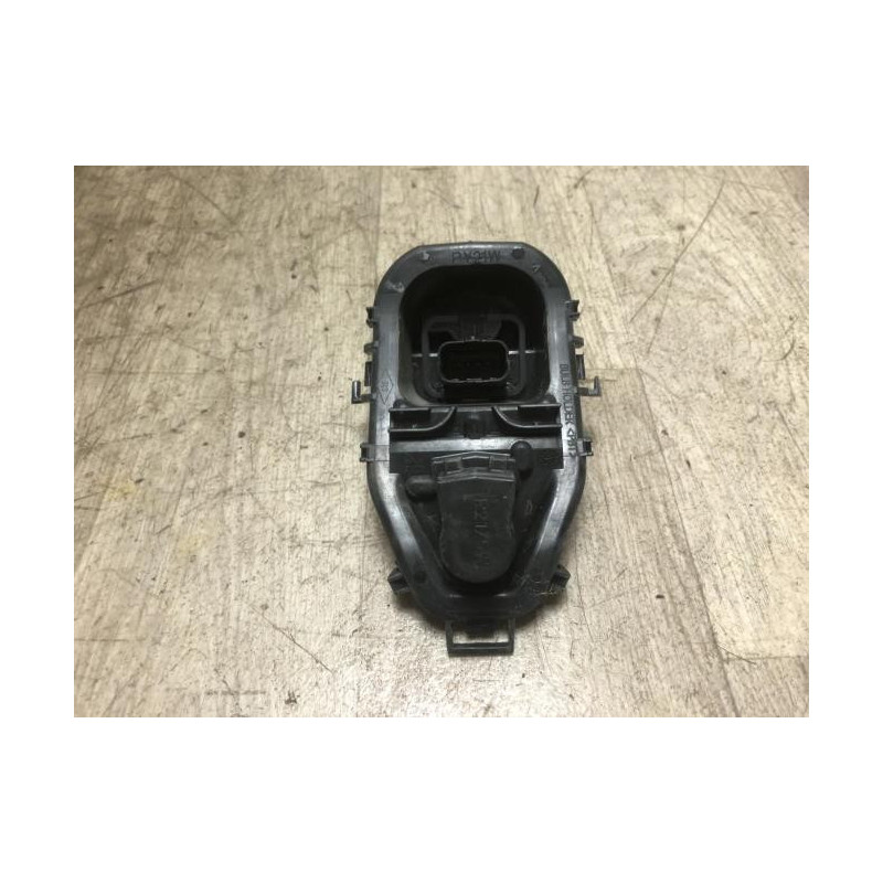 Platine feu arriere gauche RENAULT CLIO 4 PHASE 1 d’occasion