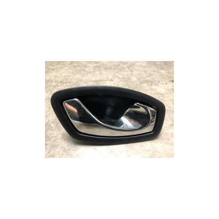 Poignee interieur arriere droit RENAULT CLIO 4 PHASE 1 d’occasion
