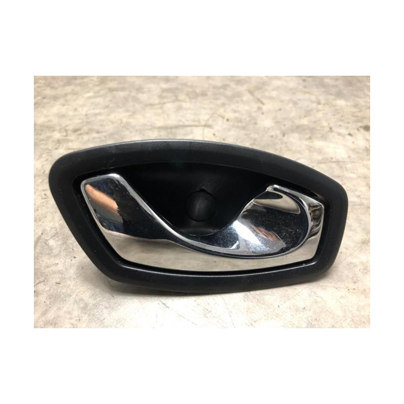 Poignee interieur arriere droit RENAULT CLIO 4 PHASE 1 d’occasion