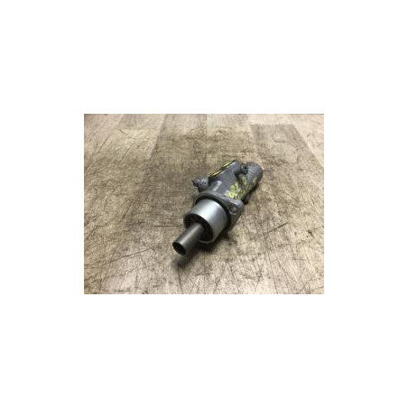 Maitre cylindre (freinage) RENAULT TWINGO 2 PHASE 2 d’occasion