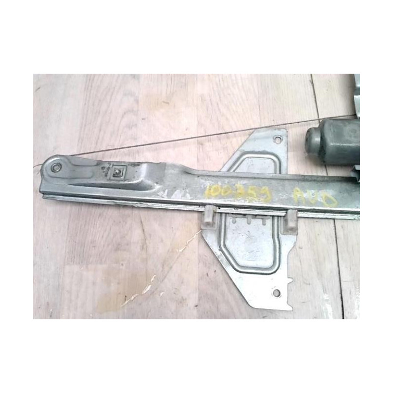 Leve vitre electrique avant droit CITROEN BERLINGO 1 PHASE 1 d’occasion