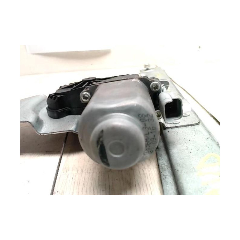 Leve vitre electrique avant droit CITROEN BERLINGO 1 PHASE 1 d’occasion