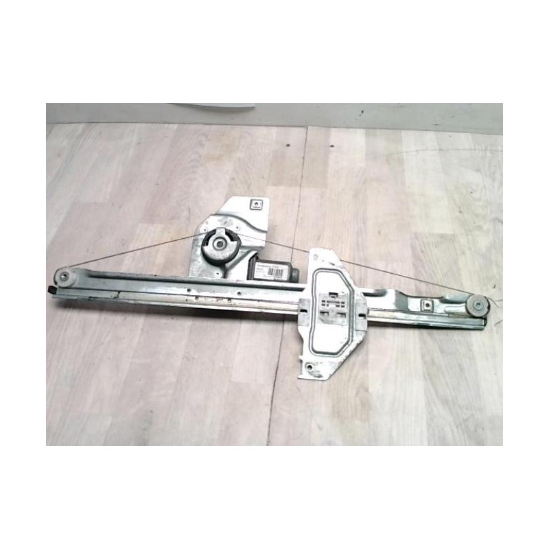 Leve vitre electrique avant droit CITROEN BERLINGO 1 PHASE 1 d’occasion