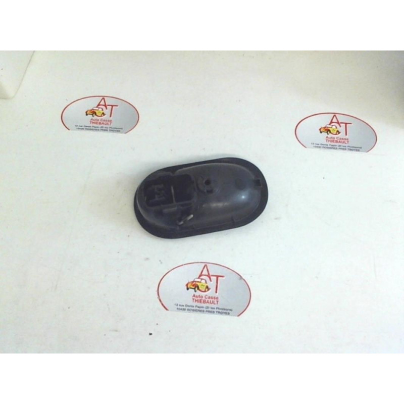 Poignee interieur avant gauche RENAULT SCENIC II PHASE 1 d’occasion