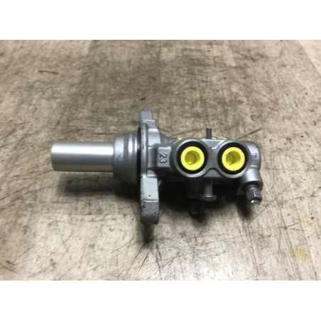 Maitre cylindre (freinage) RENAULT CLIO 5 d’occasion