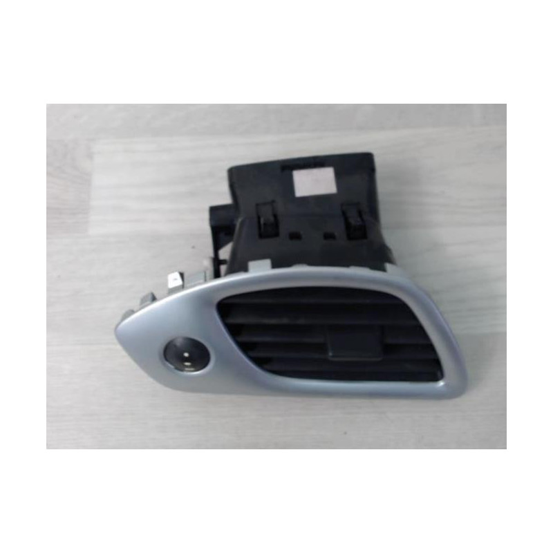 Aerateur tableau de bord avant gauche RENAULT GRAND SCENIC 3 PHASE 1 d’occasion
