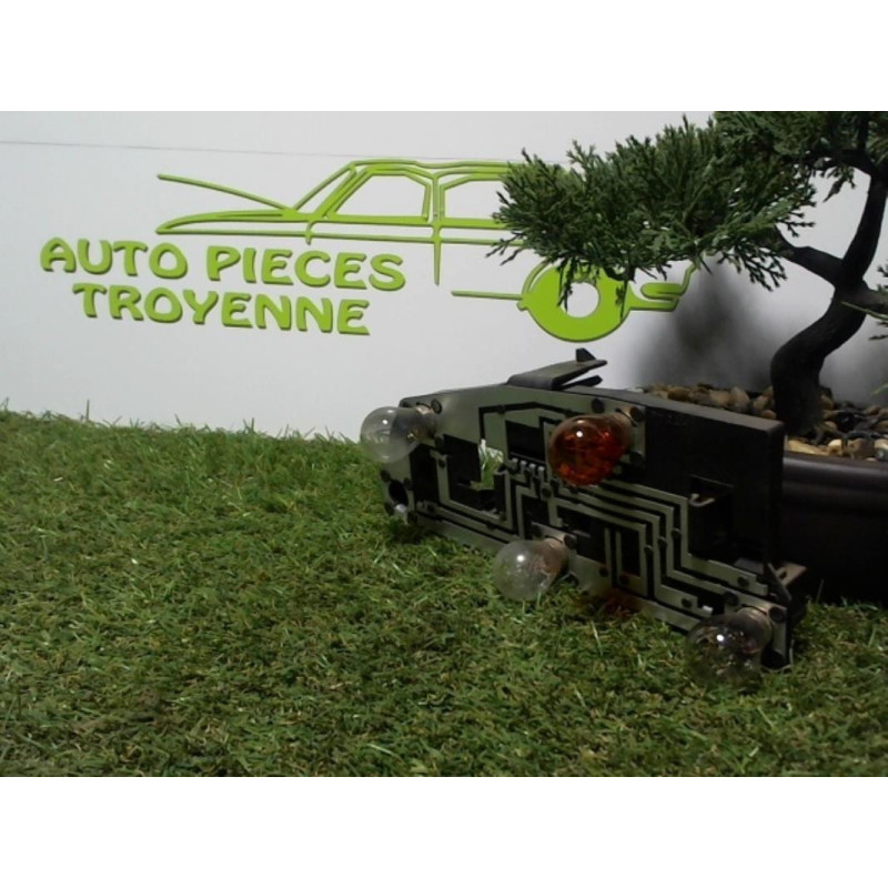 Platine feu arriere droit PEUGEOT 406 PHASE 1 d’occasion