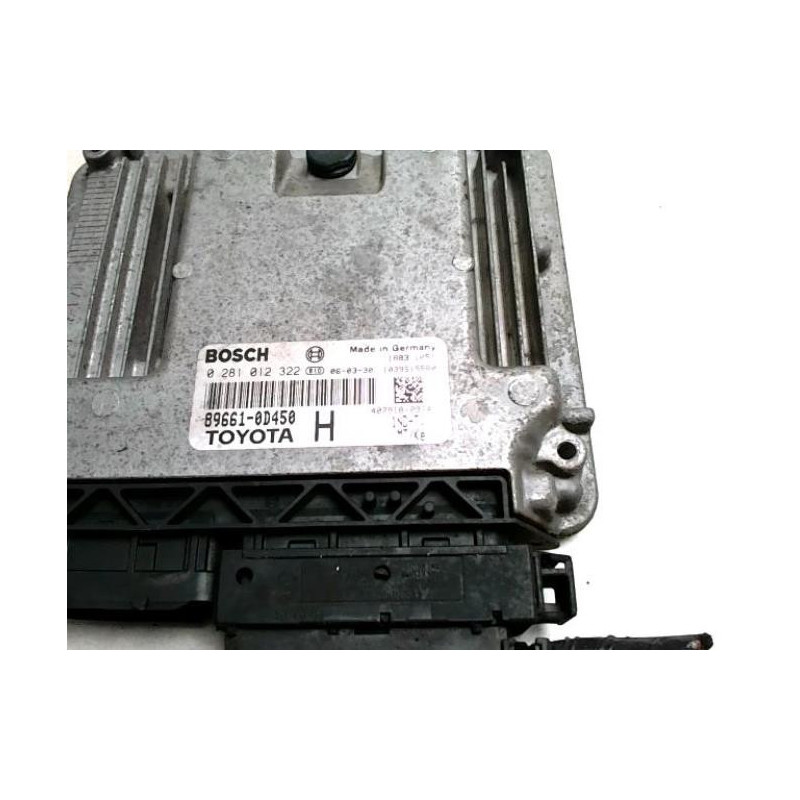 Calculateur TOYOTA YARIS 2 PHASE 1 d’occasion