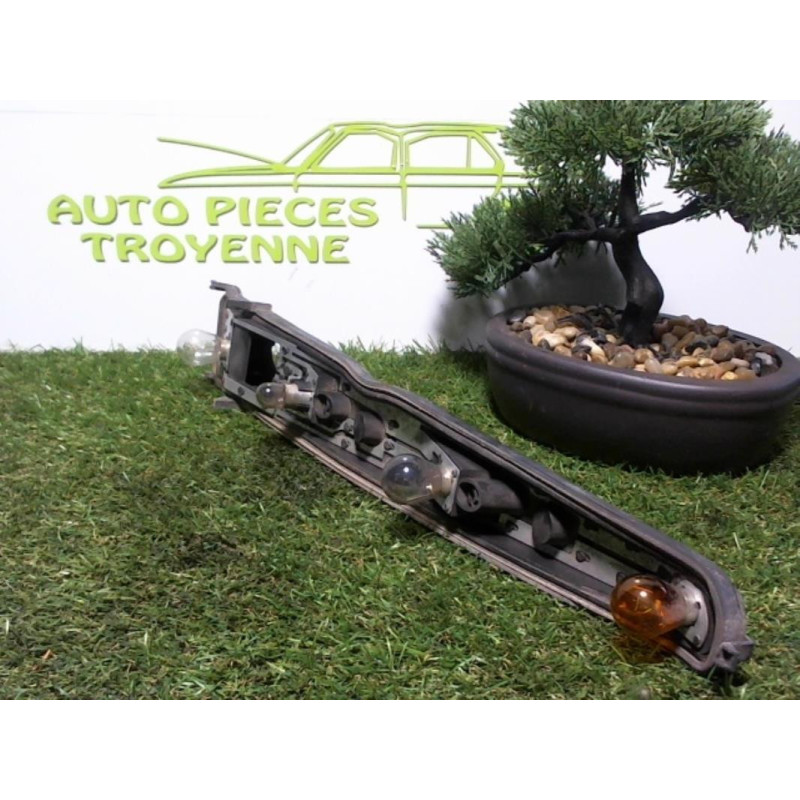 Platine feu arriere gauche OPEL MERIVA A PHASE 1 d’occasion