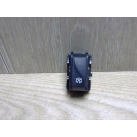 Bouton/Interrupteur RENAULT CLIO 4 PHASE 1 BREAK d’occasion