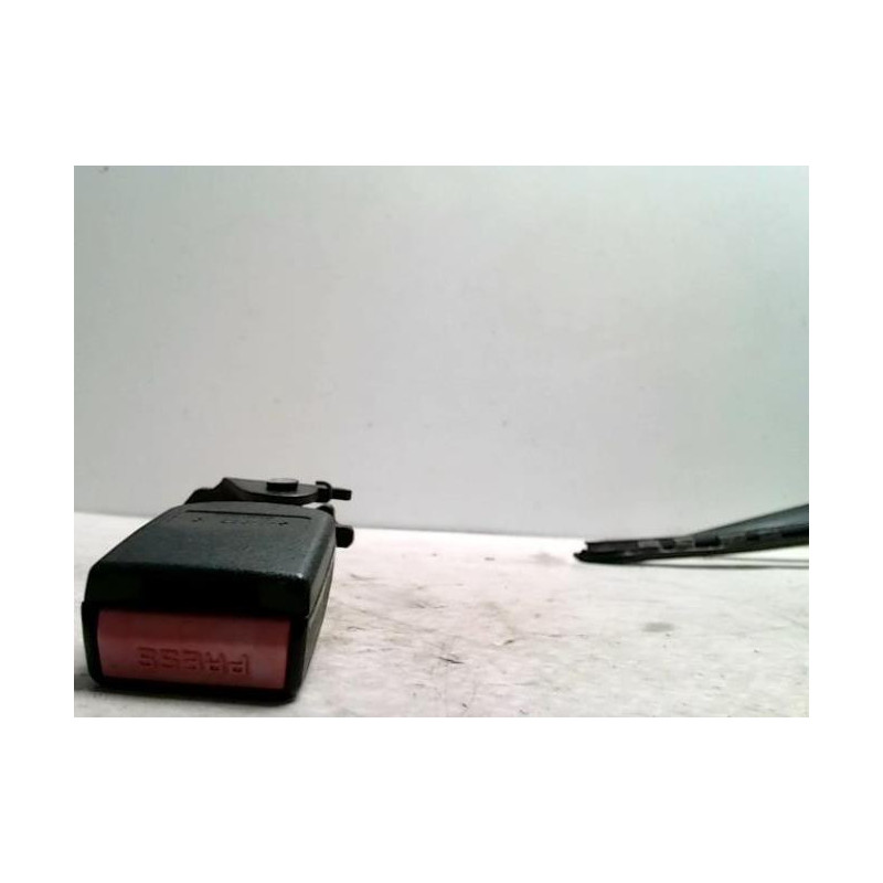 Attache ceinture arriere gauche PEUGEOT 407 COUPE d’occasion