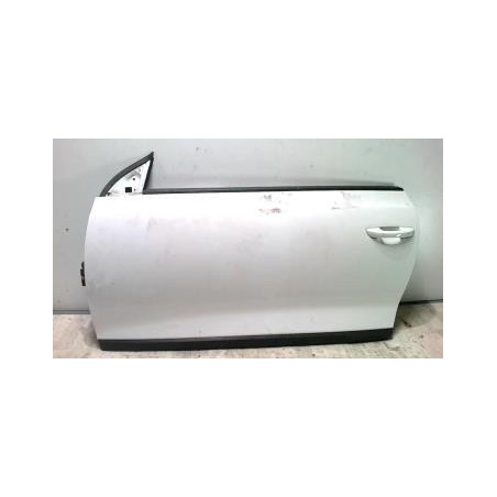 Porte avant gauche VOLKSWAGEN SCIROCCO 3 PHASE 1 COUPE d’occasion