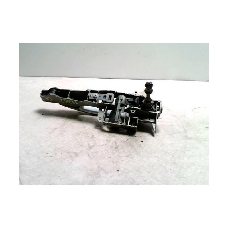 Poignee porte avant gauche PEUGEOT 407 COUPE d’occasion