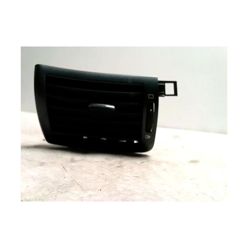 Aerateur tableau de bord avant droit PEUGEOT 407 COUPE d’occasion
