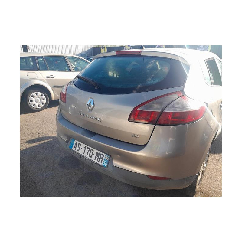 Poignee interieur arriere droit RENAULT MEGANE 3 PHASE 1 d’occasion