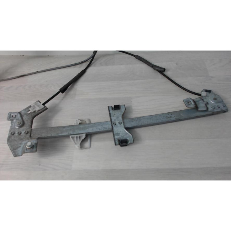 Leve vitre mecanique avant droit PEUGEOT PARTNER 1 PHASE 1 d’occasion