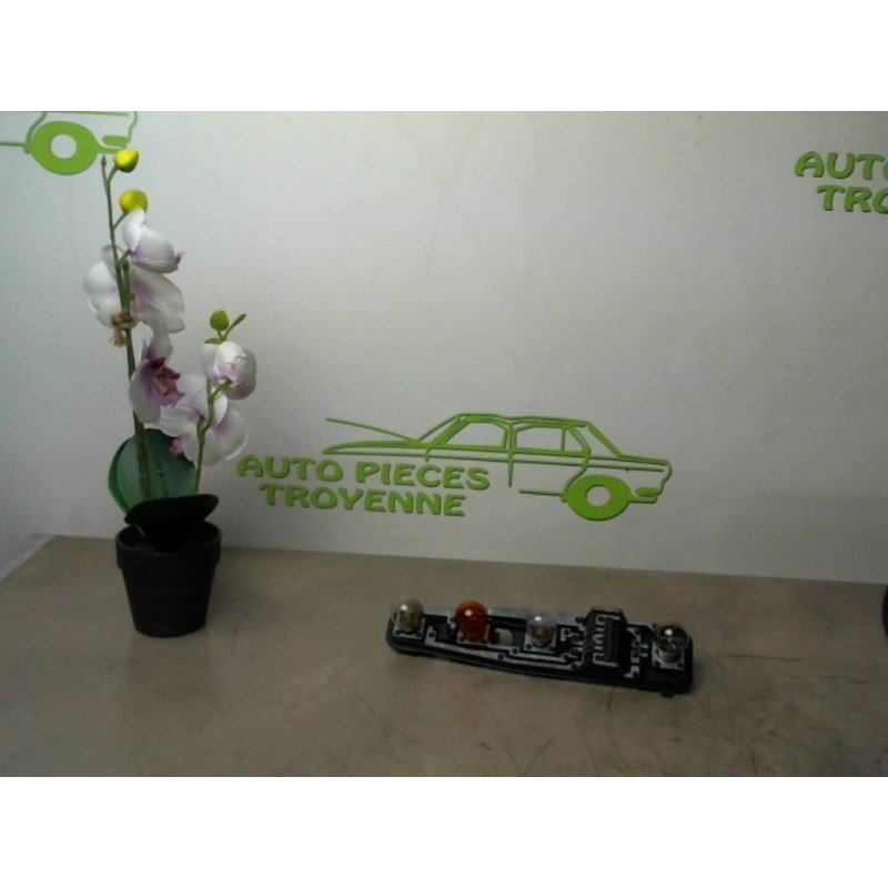Platine feu arriere droit OPEL  d’occasion