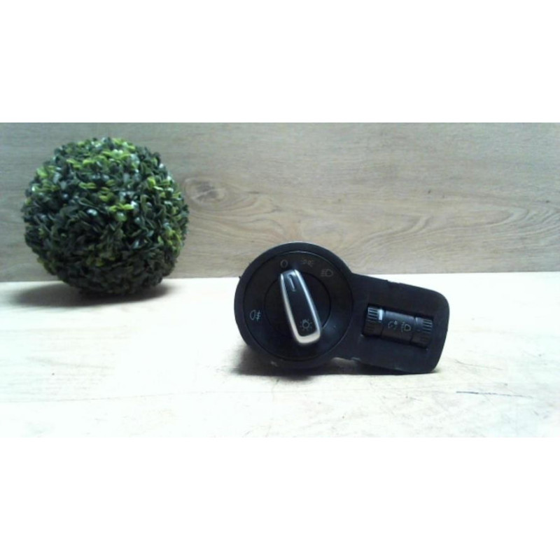 Commande de reglage hauteur de phare VOLKSWAGEN POLO 5 PHASE 1 d’occasion