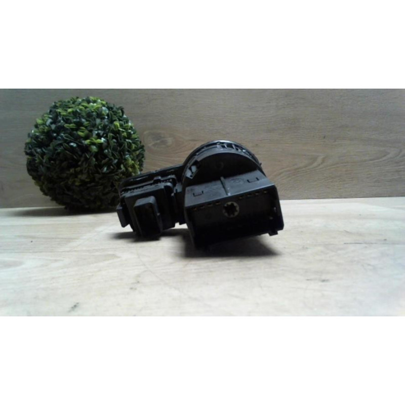 Commande de reglage hauteur de phare VOLKSWAGEN POLO 5 PHASE 1 d’occasion