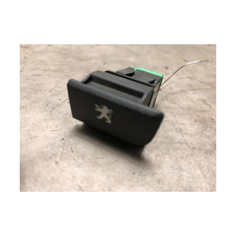 Bouton/Interrupteur PEUGEOT 3008 1 PHASE 2 d’occasion
