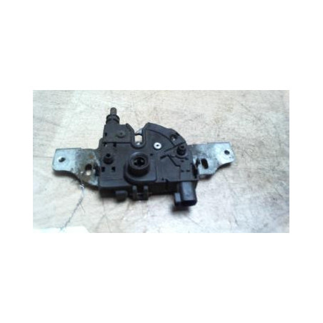 Serrure de coffre FORD MONDEO 2 BREAK d’occasion