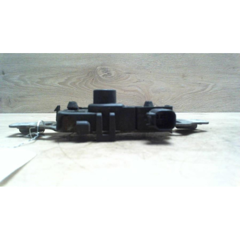 Serrure de coffre FORD MONDEO 2 BREAK d’occasion