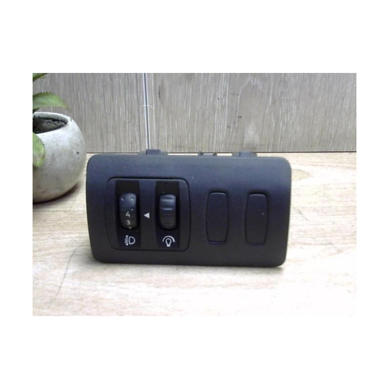 Commande de reglage hauteur de phare RENAULT CLIO 3 PHASE 1 d’occasion