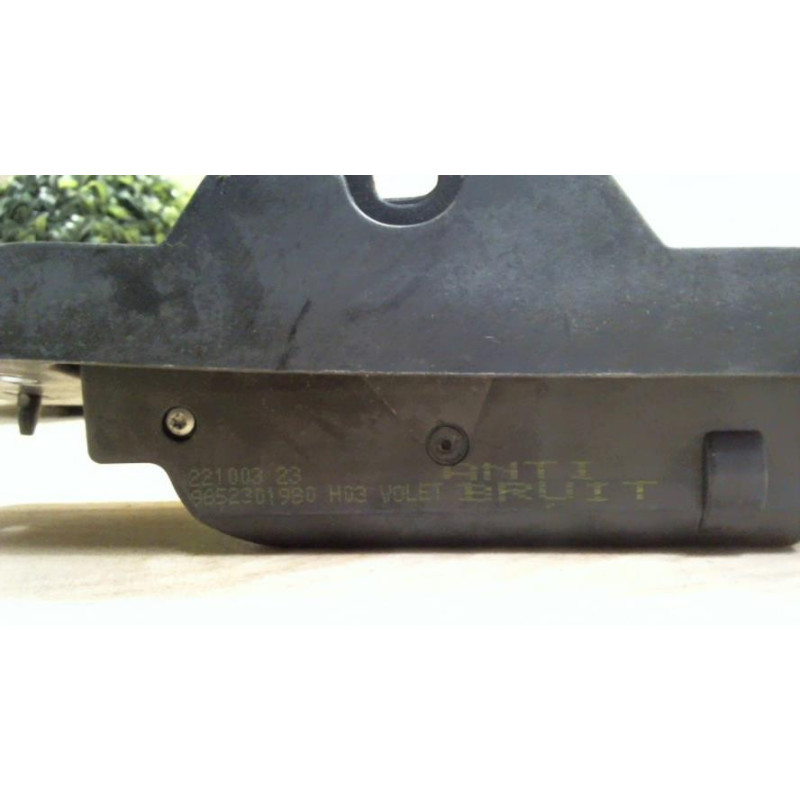 Serrure de hayon CITROEN C2 PHASE 1 d’occasion