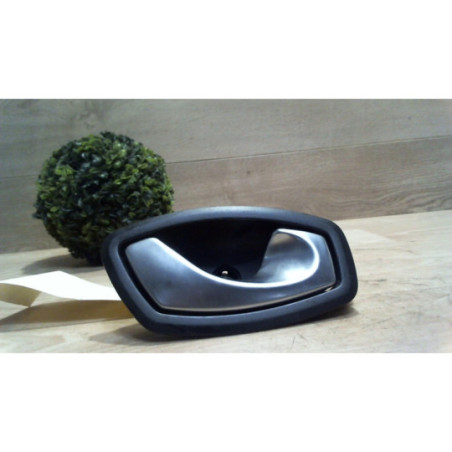 Poignee interieur arriere droit RENAULT MEGANE 3 PHASE 1 BREAK d’occasion