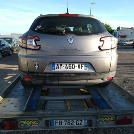 Poignee interieur arriere droit RENAULT MEGANE 3 PHASE 1 BREAK d’occasion