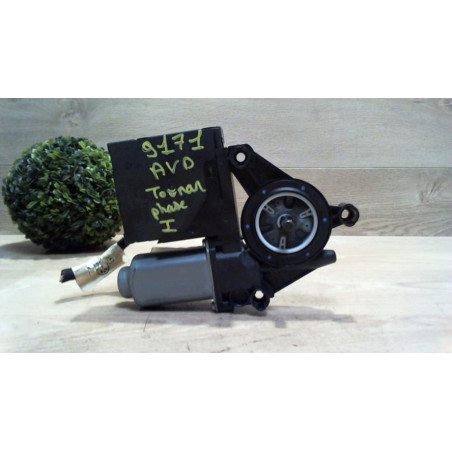 Moteur leve vitre avant droit VOLKSWAGEN TOURAN 1 PHASE 1 d’occasion