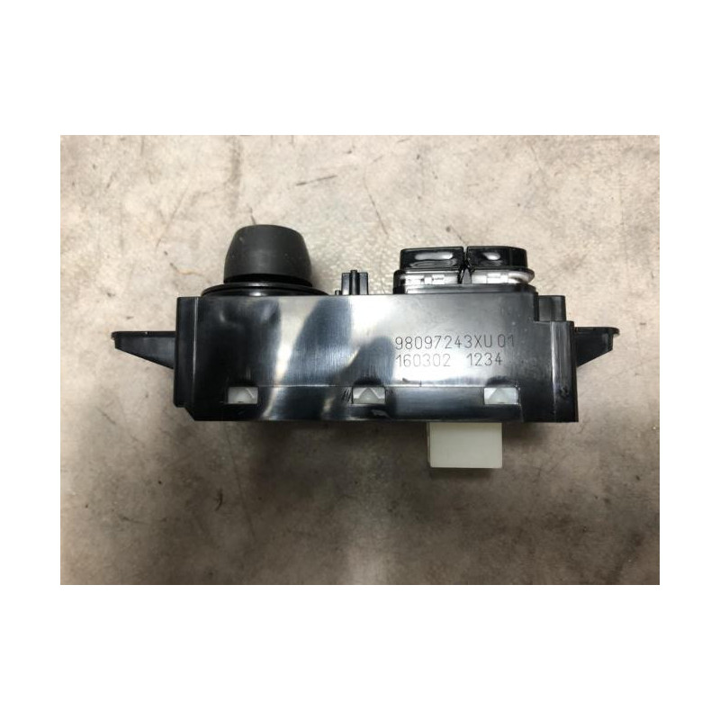 Commande autoradio PEUGEOT 208 1 PHASE 2 d’occasion