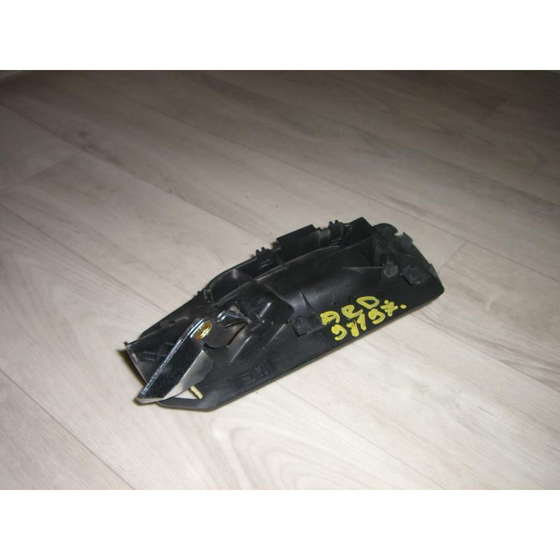 Poignee interieur arriere droit PEUGEOT 307 PHASE 1 BREAK d’occasion
