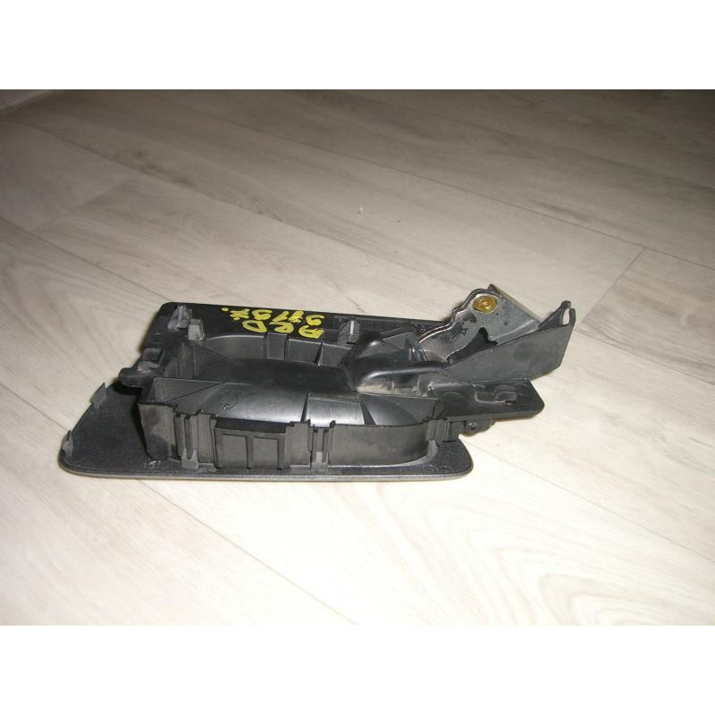 Poignee interieur arriere droit PEUGEOT 307 PHASE 1 BREAK d’occasion