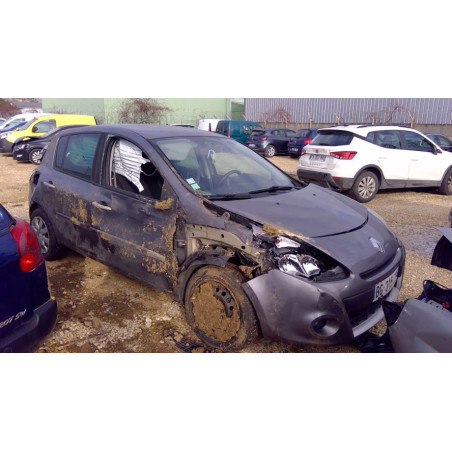 Poignee porte arriere gauche RENAULT CLIO 3 PHASE 2 d’occasion