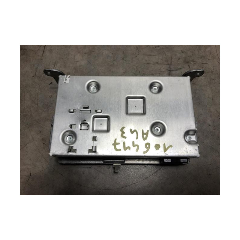 Amplificateur audio AUDI A4 3 AVANT PHASE 1 BREAK d’occasion